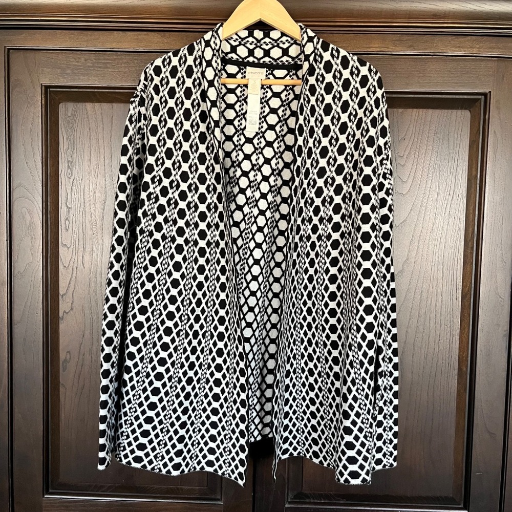 Chico's Black & White Geometric Open Cardigan